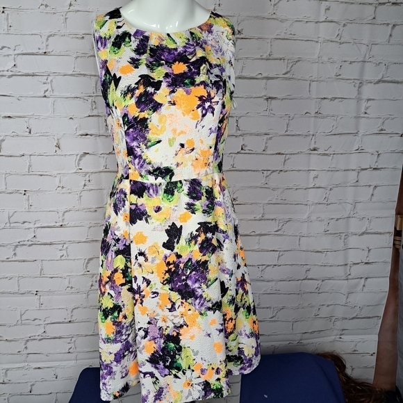 Anthropologie Maeve Pebble Flower Dress - Picture 3 of 13
